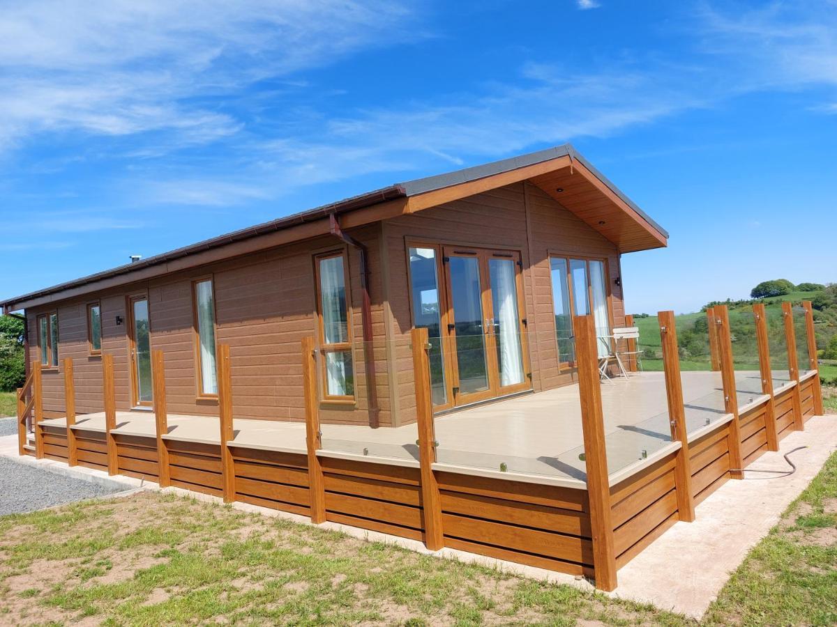 Luxury Family Beechwood Lodge With Hot Tub Lochwinnoch 外观 照片