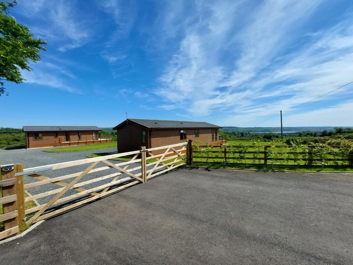 Luxury Family Beechwood Lodge With Hot Tub Lochwinnoch 外观 照片